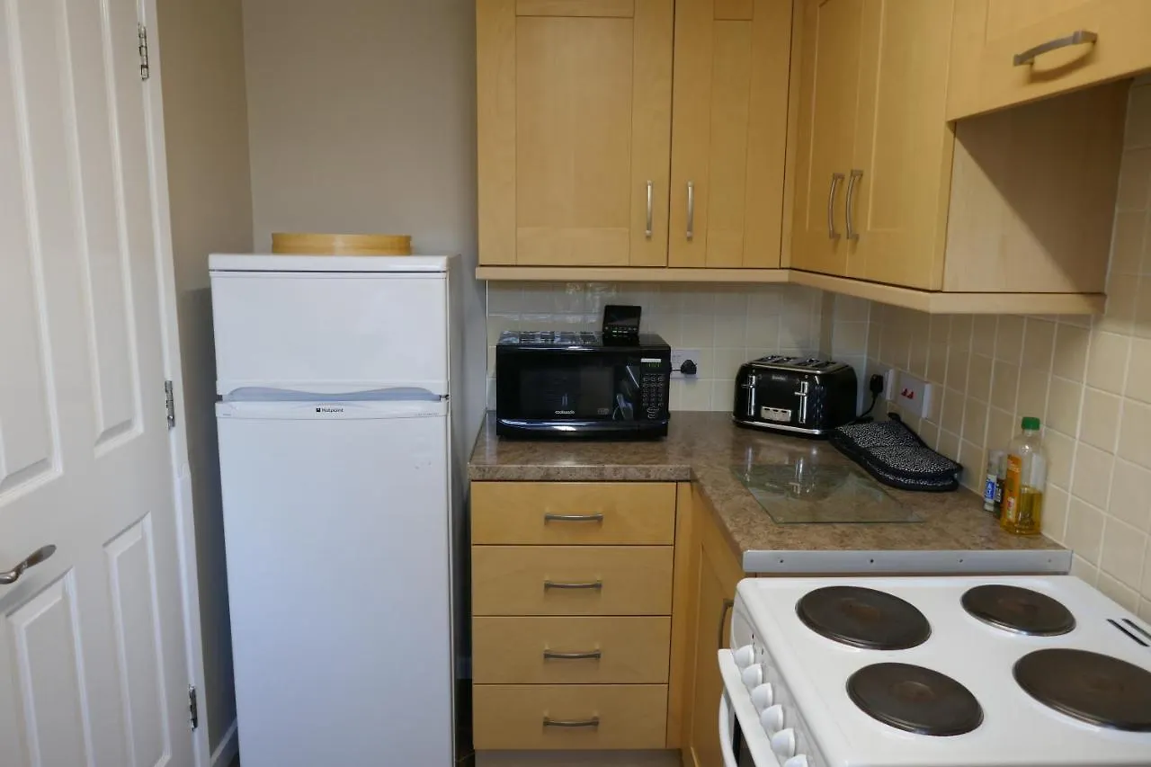 2 Bedroom House Walking Distance To City Centre With Free Parking 요크 0*,  영국
