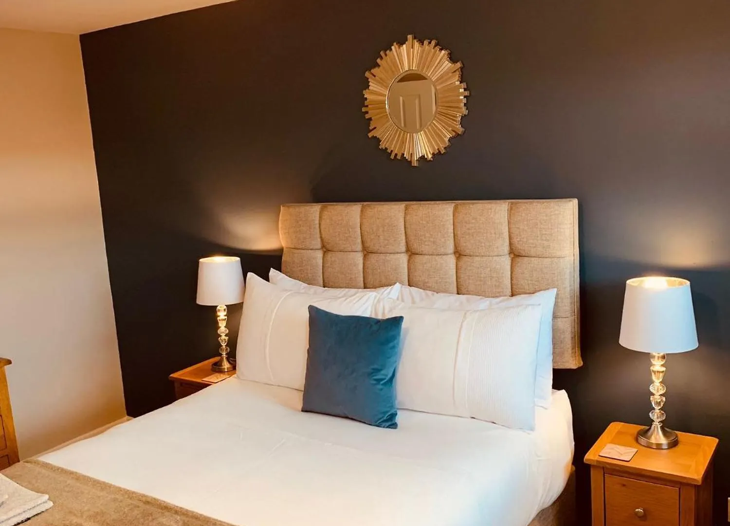 2 Bedroom House Walking Distance To City Centre With Free Parking 요크 펜션