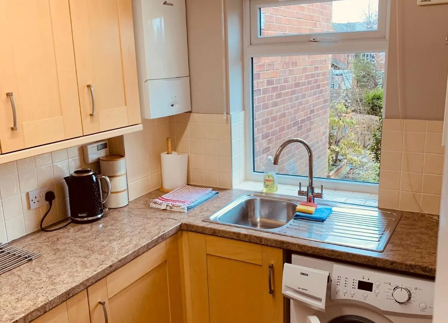 2 Bedroom House Walking Distance To City Centre With Free Parking 요크 펜션