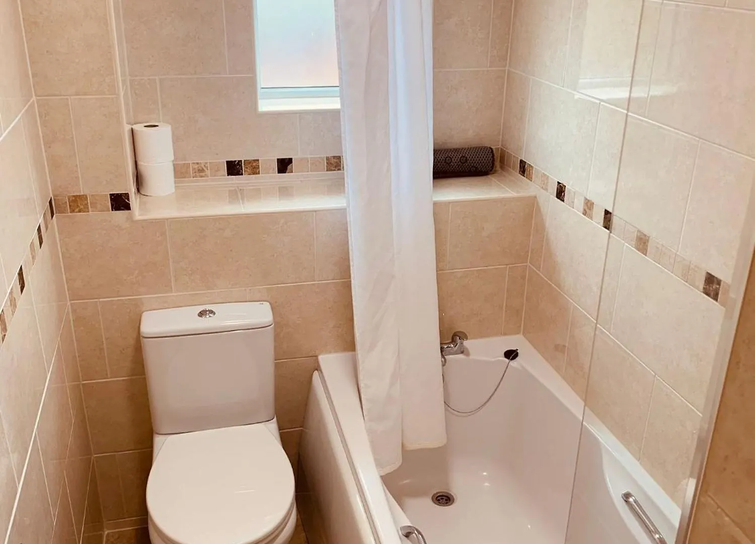 2 Bedroom House Walking Distance To City Centre With Free Parking York 0*,